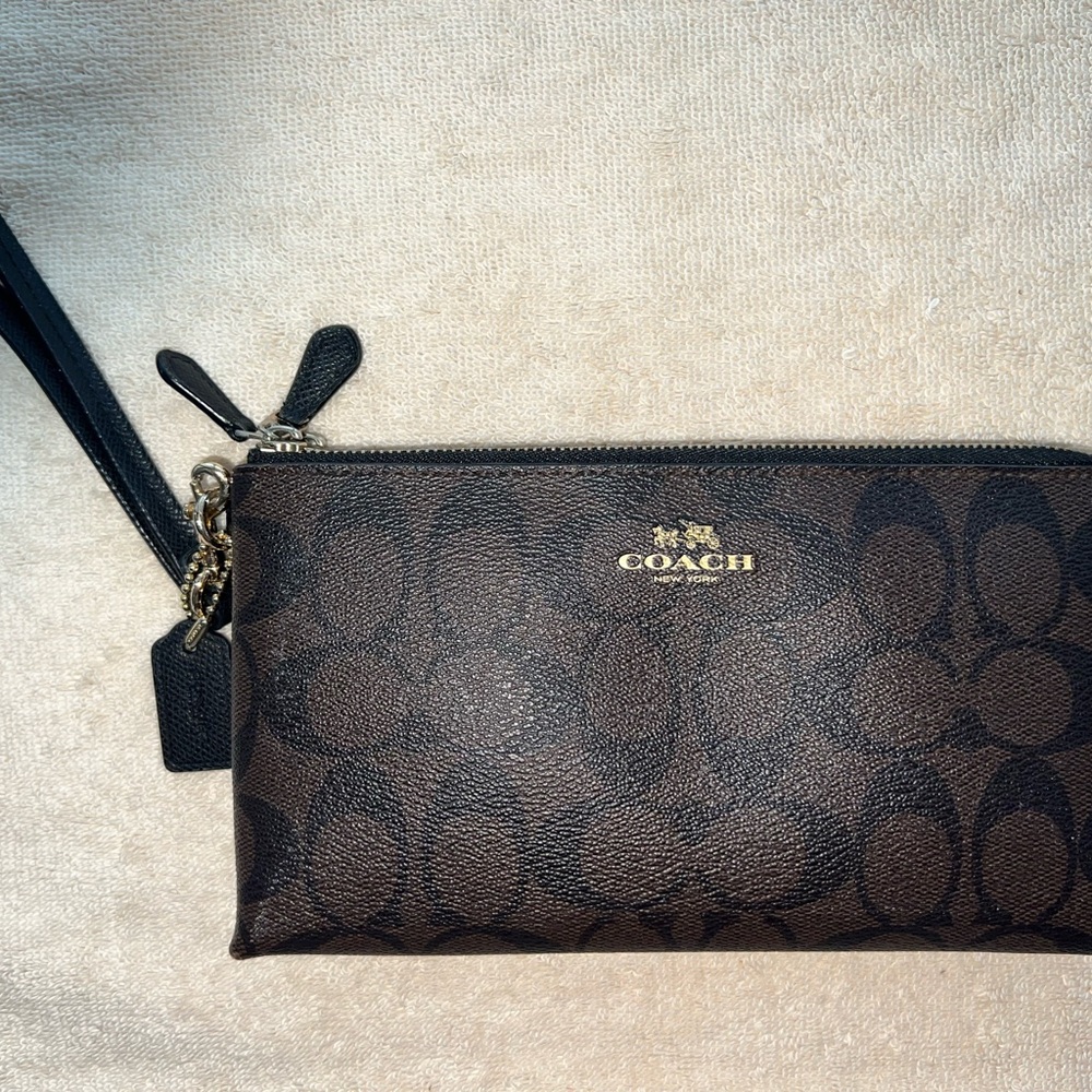 Coach Large Double Corner Zip Wristlet - H1583-F53563